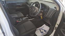 2020 Mitsubishi Outlander ES ZL MY20 AWD White