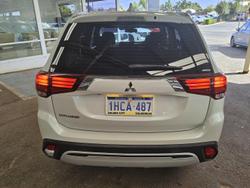 2020 Mitsubishi Outlander ES ZL MY20 AWD White