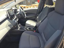 2020 Toyota Corolla Touring Hybrid S ZWE211W Black