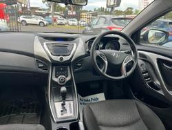 2013 Hyundai Elantra Active