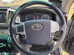 2013 Toyota Landcruiser Altitude