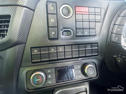 2024 Iveco S-Way AT600