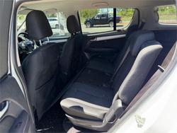 2015 ISUZU MU-X LS-U (4x2)