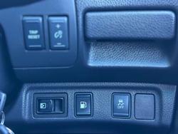 2016 Nissan Navara ST