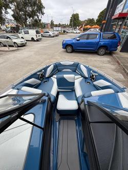 2022 Malibu Response TXi Open Bow