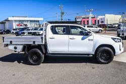 2023 Toyota Hilux SR