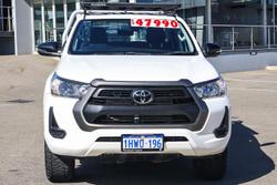 2023 Toyota Hilux SR