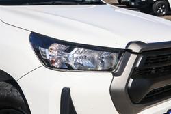 2023 Toyota Hilux SR