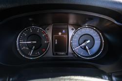 2022 Toyota Hilux SR