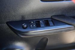 2022 Toyota Hilux SR