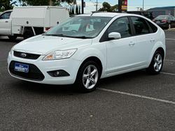 2010 Ford Focus LX LV Frozen White