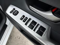 2012 Toyota Prius V i-Tech ZVW40R Crystal Pearl