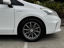 2012 Toyota Prius V i-Tech ZVW40R Crystal Pearl