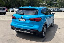 2023 MG HS Essence X