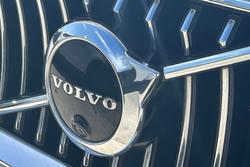 2020 Volvo XC90 D5 Momentum