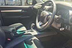 2019 Toyota Hilux SR5