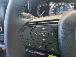 2025 Isuzu D-MAX BLADE