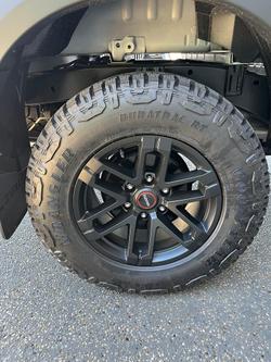 2025 Isuzu D-MAX BLADE