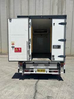 2016 Mitsubishi Canter 515