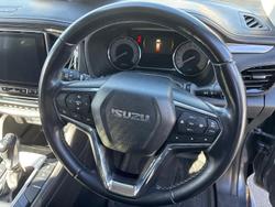 2022 Isuzu MU-X LS-U