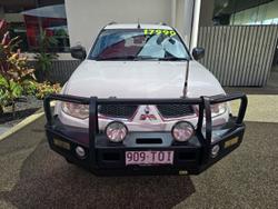 2013 Mitsubishi Challenger