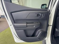 2025 Mitsubishi Triton GLX+