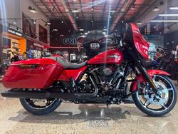 2025 Harley-Davidson Street Glide 117 (FLHX) Touring Red