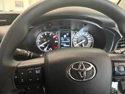 2023 Toyota Hilux 4x4 2.8L DSL D/C/C 6AT SR