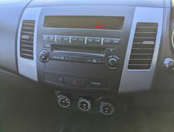 2010 Mitsubishi Outlander LS ZH MY10 4X4 On Demand White