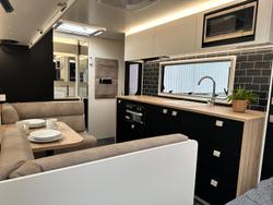 2026 New Age Caravans Manta Ray 19 Ft Mr19ermy26