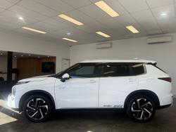 2024 Mitsubishi Outlander PHEV Aspire