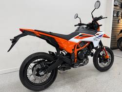 2025 Ktm 390 SMC R White