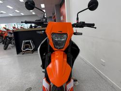 2025 Ktm 390 SMC R White