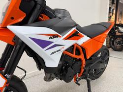 2025 Ktm 390 SMC R White