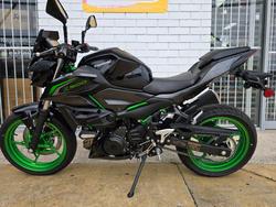 2025 Kawasaki Z500 SE Black