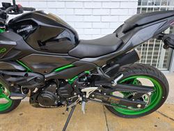 2025 Kawasaki Z500 SE Black