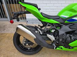 2026 Kawasaki NINJA 400 ZX-4RR KRT ZX400STFAN Green