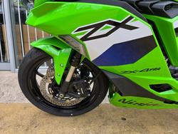 2026 Kawasaki NINJA 400 ZX-4RR KRT ZX400STFAN Green
