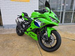 2026 Kawasaki NINJA 400 ZX-4RR KRT ZX400STFAN Green