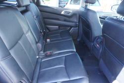 2016 Nissan Pathfinder ST-L