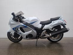 Suzuki 2008 SUZUKI 1300cc GSX1300R White