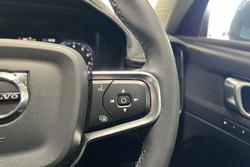 2021 Volvo XC40 T4 Momentum