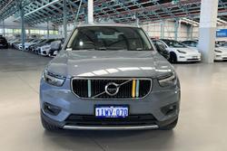 2021 Volvo XC40 T4 Momentum