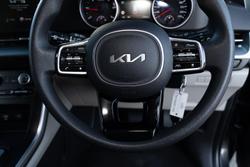 2023 Kia Carnival S