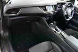 2018 Holden Commodore RS