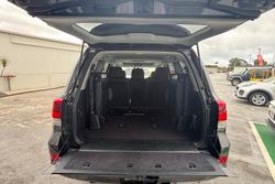 2017 Toyota Landcruiser VX