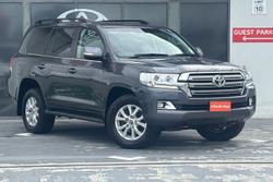 2017 Toyota Landcruiser VX