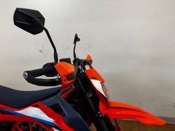 2024 Ktm 690 SMC R ORANGE