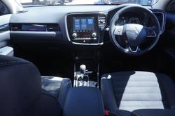 2019 Mitsubishi Outlander ES