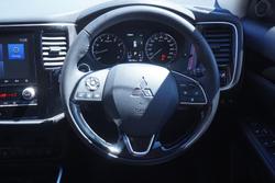 2019 Mitsubishi Outlander ES